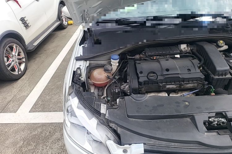 Used Peugeot 301 2014 1.6L Manual Comfort Edition Engine Bay Right