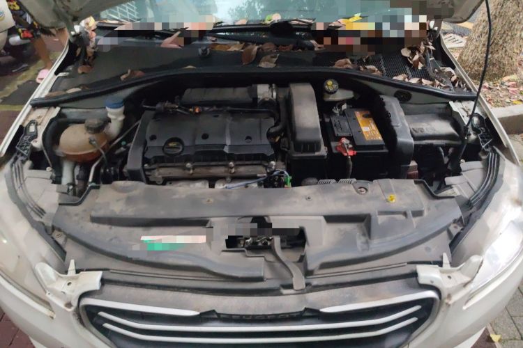 Used Peugeot 301 2014 1.6L Manual Comfort Edition Engine Bay