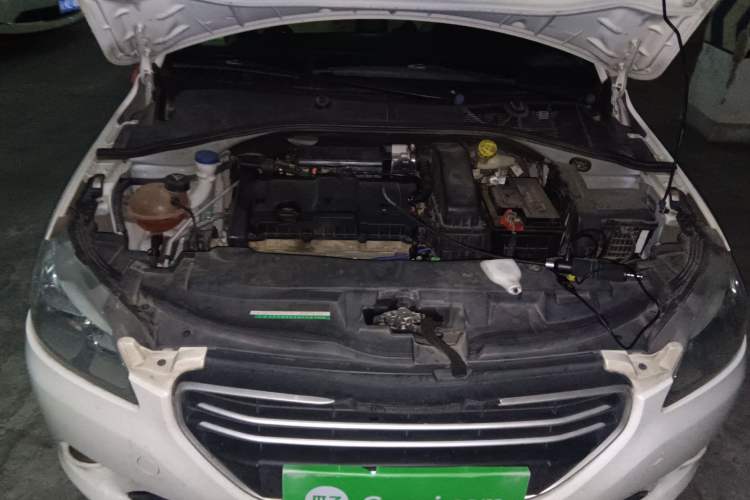 Used Peugeot 301 2014 1.6L Manual Comfort Edition Engine Bay