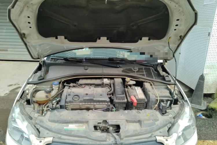 Used Peugeot 301 2014 1.6L Manual Comfort Edition CNG Engine Bay