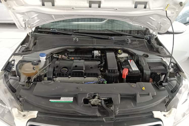 Used Peugeot 301 2014 1.6L Manual Comfort Edition Engine Bay
