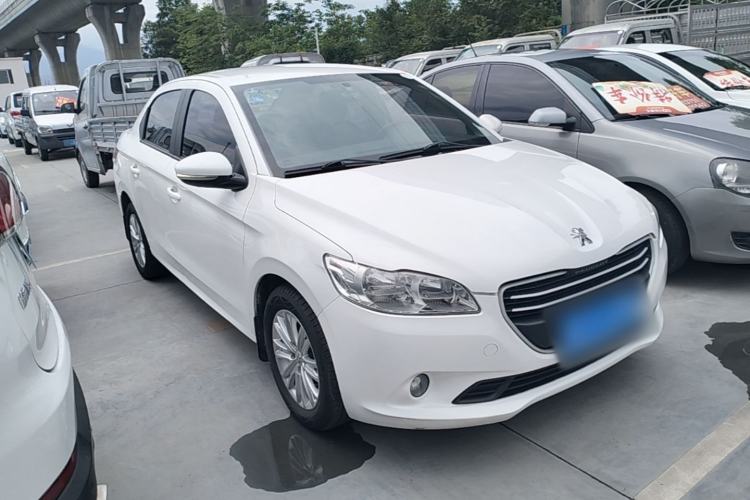 Used Peugeot 301 2014 1.6L Manual Comfort Edition Front Right 45 Deg