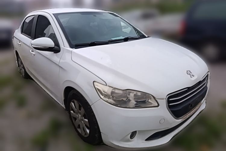 Used Peugeot 301 2014 1.6L Manual Comfort Edition Front Right 45 Deg