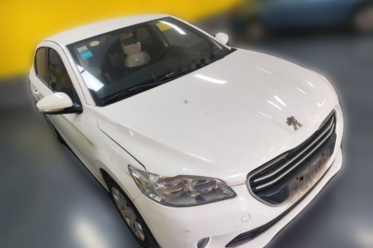 Used Peugeot 301 2014 1.6L Manual Comfort Edition Front Right 45 Deg
