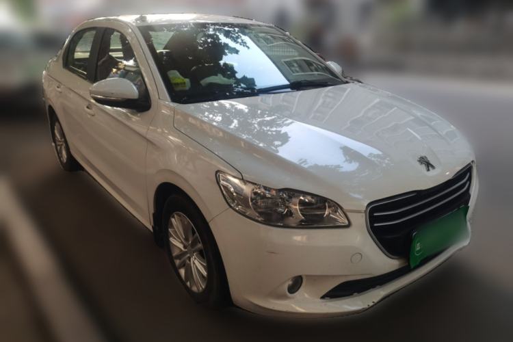 Used Peugeot 301 2014 1.6L Manual Comfort Edition Front Right 45 Deg