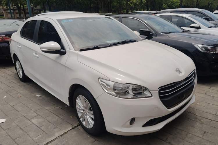 Used Peugeot 301 2014 1.6L Manual Comfort Edition Front Right 45 Deg