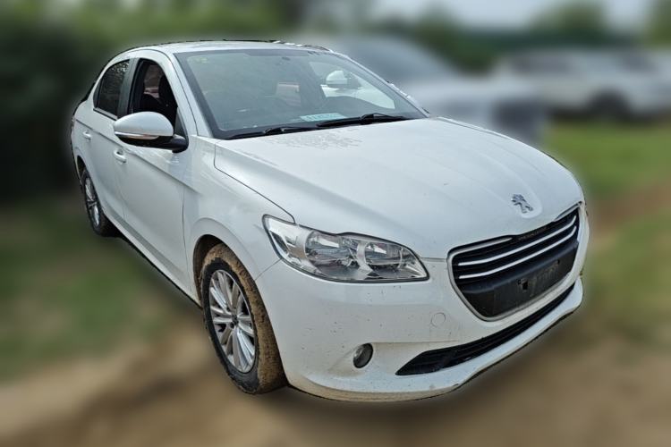 Used Peugeot 301 2014 1.6L Manual Comfort Edition Front Right 45 Deg