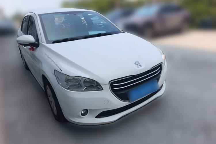 Used Peugeot 301 2014 1.6L Manual Comfort Edition Front Right 45 Deg