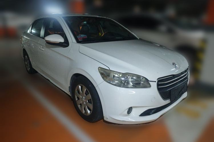 Used Peugeot 301 2014 1.6L Automatic Comfort Edition Front Right 45 Deg