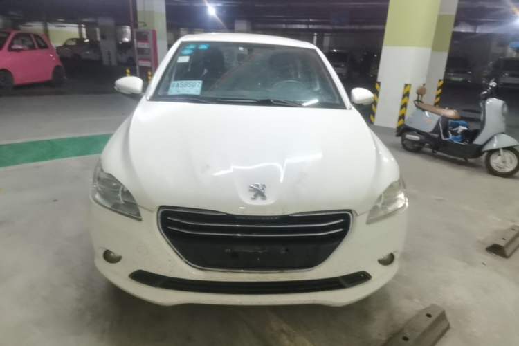 Used Peugeot 301 2014 1.6L Manual Comfort Edition Front