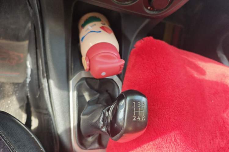 Used Peugeot 301 2014 1.6L Manual Comfort Edition Gear Lever