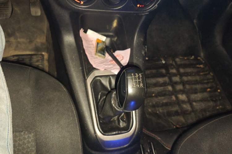 Used Peugeot 301 2014 1.6L Manual Comfort Edition Gear Lever