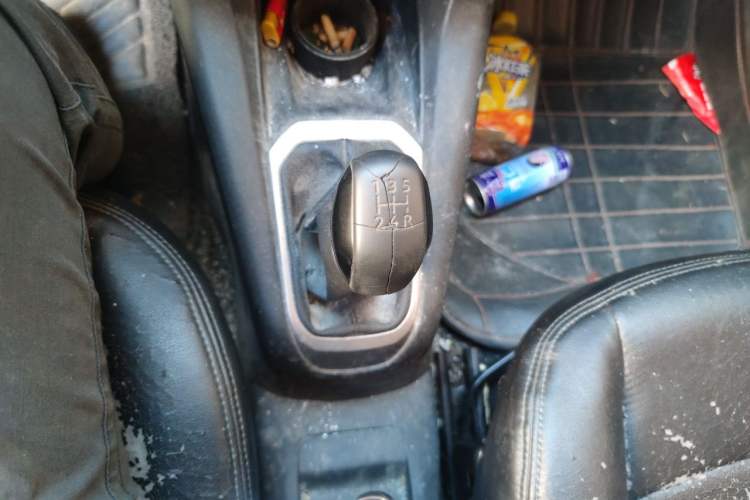 Used Peugeot 301 2014 1.6L Manual Comfort Edition Gear Lever