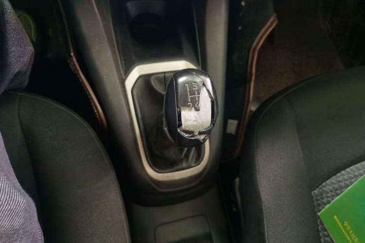 Used Peugeot 301 2014 1.6L Manual Comfort Edition Gear Lever