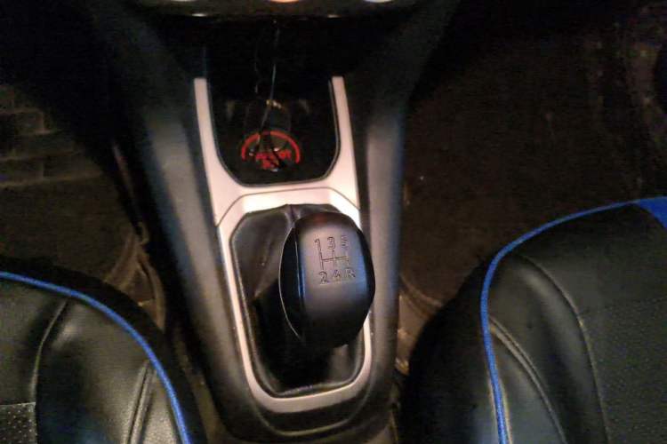 Used Peugeot 301 2014 1.6L Manual Luxury Edition Gear Lever