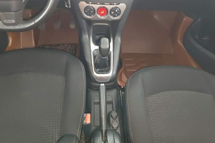 Used Peugeot 301 2014 1.6L Manual Luxury Edition Gear Lever