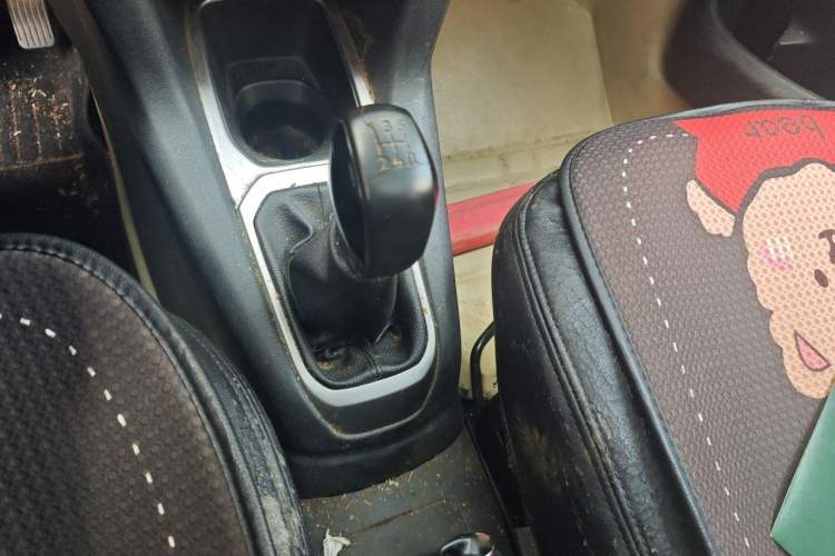 Used Peugeot 301 2014 1.6L Manual Luxury Edition Gear Lever