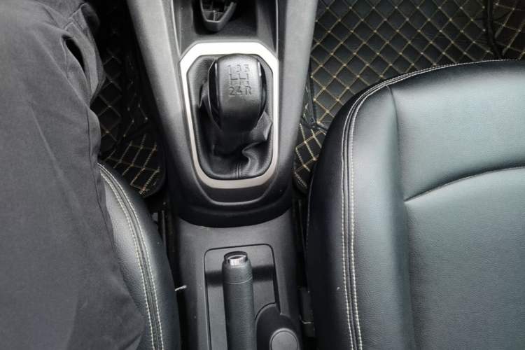 Used Peugeot 301 2014 1.6L Manual Comfort Edition Gear Lever