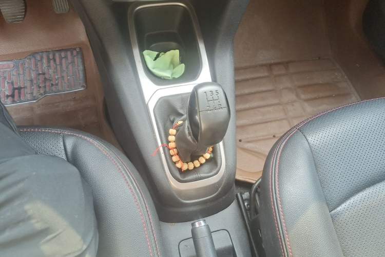 Used Peugeot 301 2014 1.6L Manual Luxury Edition Gear Lever