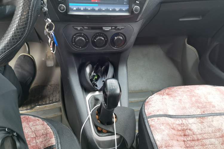 Used Peugeot 301 2014 1.6L Manual Comfort Edition Gear Lever