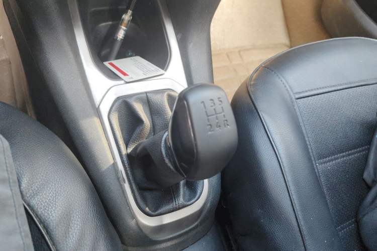 Used Peugeot 301 2014 1.6L Manual Luxury Edition Gear Lever