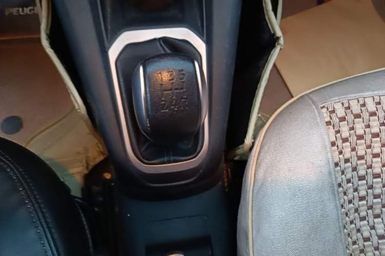 Used Peugeot 301 2014 1.6L Manual Comfort Edition Gear Lever