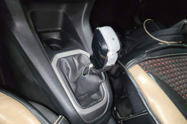 Used Peugeot 301 2014 1.6L Manual Comfort Edition Gear Lever