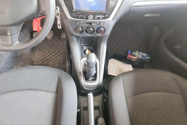 Used Peugeot 301 2014 1.6L Manual Comfort Edition Gear Lever