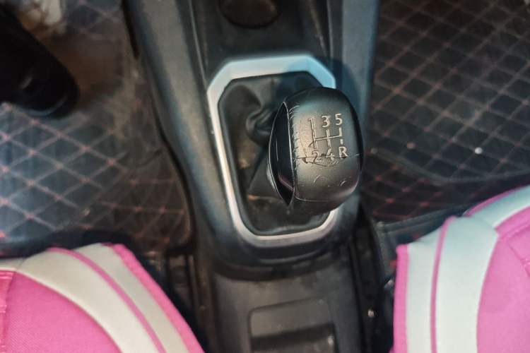 Used Peugeot 301 2014 1.6L Manual Comfort Edition Gear Lever
