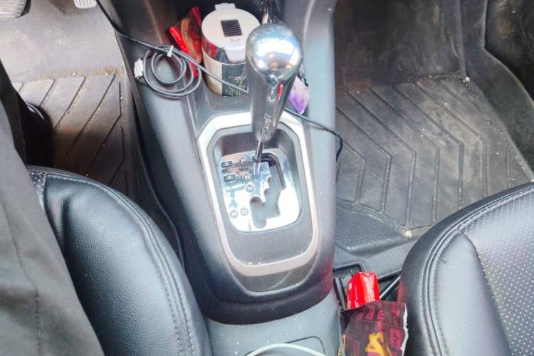 Used Peugeot 301 2014 1.6L Automatic Comfort Edition Gear Lever