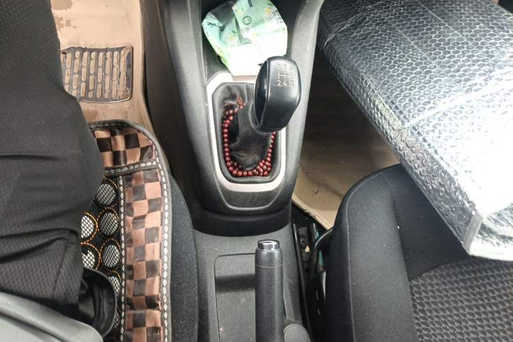 Used Peugeot 301 2014 1.6L Manual Comfort Edition Gear Lever