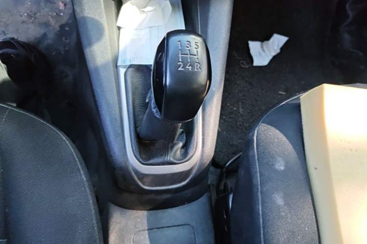 Used Peugeot 301 2014 1.6L Manual Comfort Edition Gear Lever