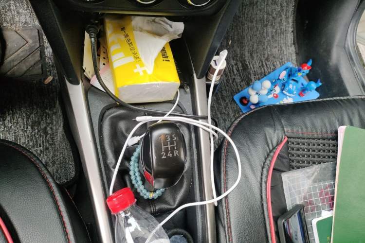 Used Peugeot 301 2014 1.6L Manual Comfort Edition CNG Gear Lever