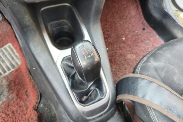 Used Peugeot 301 2014 1.6L Manual Luxury Edition Gear Lever