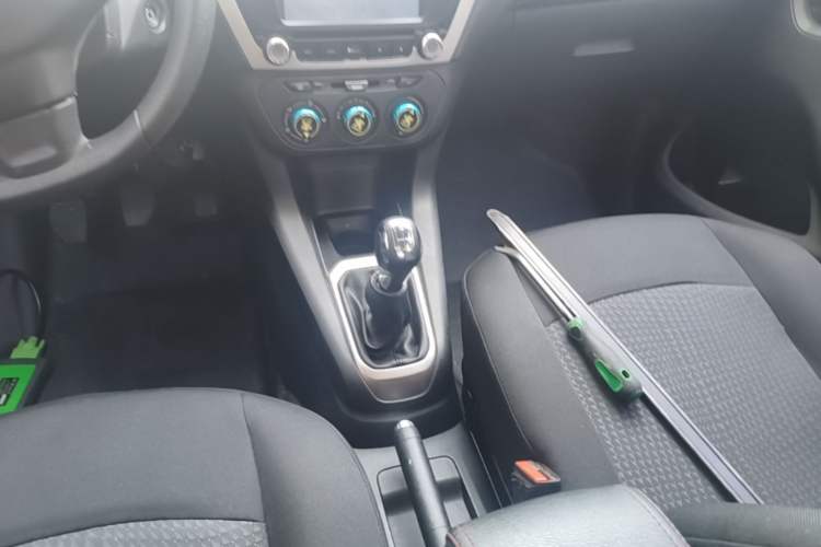 Used Peugeot 301 2014 1.6L Manual Comfort Edition Gear Lever
