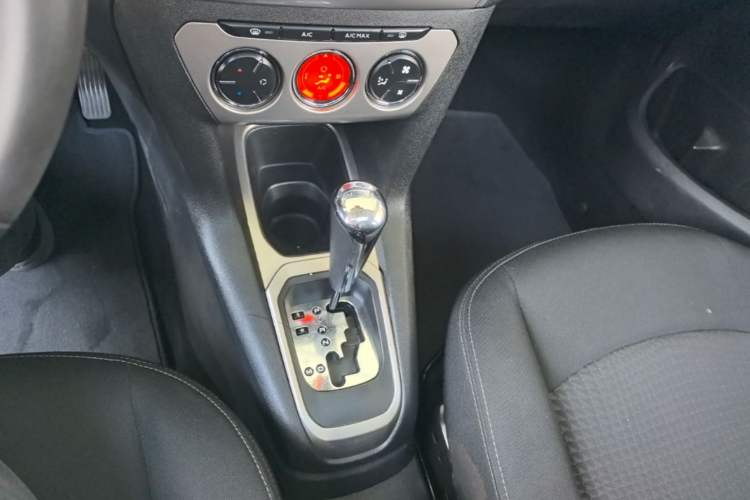 Used Peugeot 301 2014 1.6L Automatic Luxury Edition Gear Lever