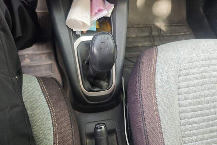 Used Peugeot 301 2014 1.6L Manual Comfort Edition Gear Lever