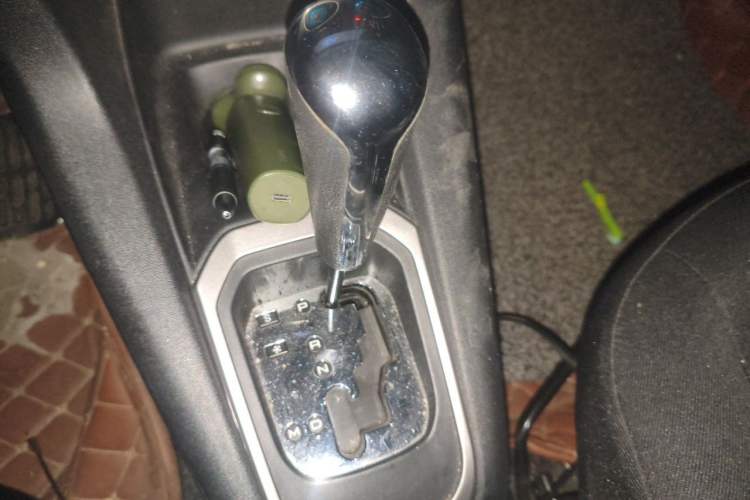 Used Peugeot 301 2014 1.6L Automatic Comfort Edition Gear Lever