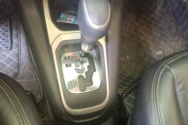 Used Peugeot 301 2014 1.6L Automatic Prestige Edition Gear Lever