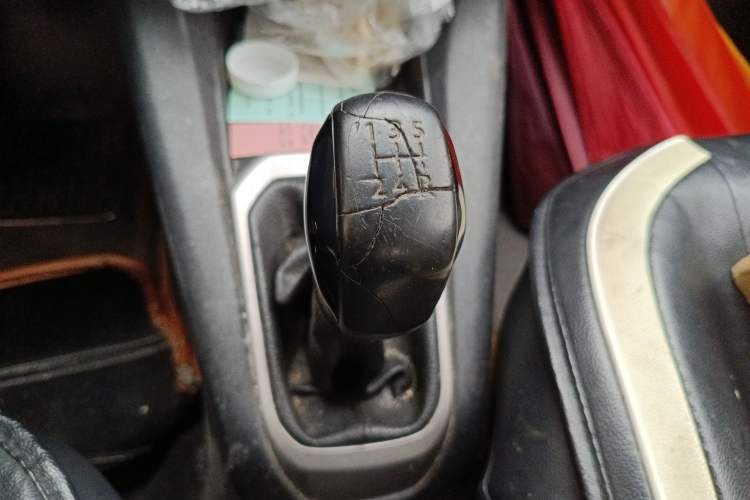 Used Peugeot 301 2014 1.6L Manual Comfort Edition Gear Lever