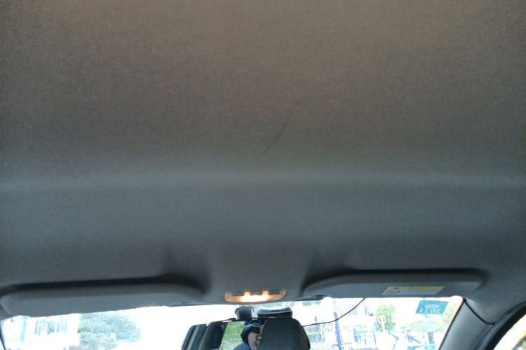 Used Peugeot 301 2014 1.6L Automatic Comfort Edition Headliner
