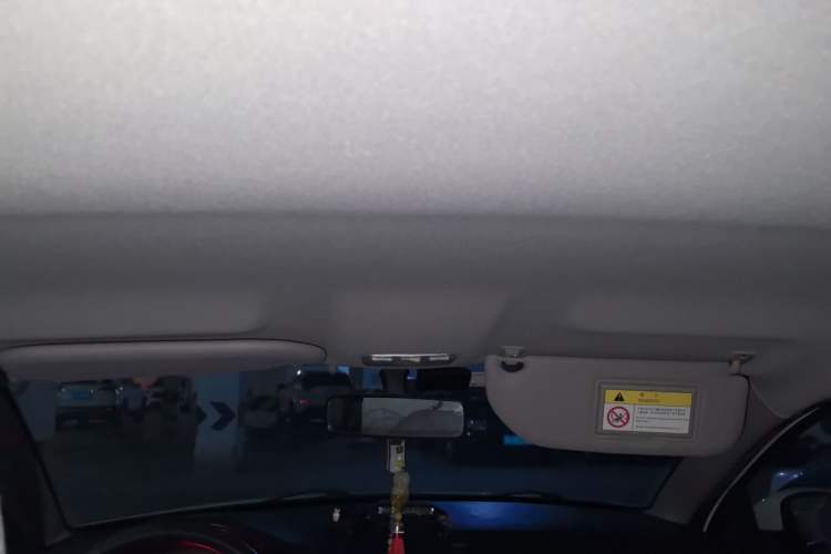 Used Peugeot 301 2014 1.6L Automatic Comfort Edition Headliner