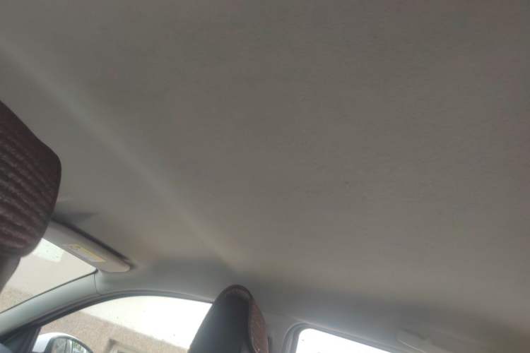 Used Peugeot 301 2014 1.6L Automatic Comfort Edition Headliner