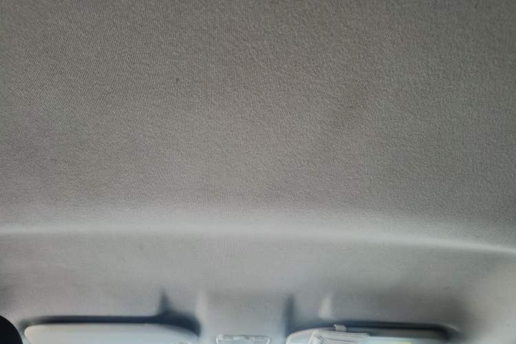 Used Peugeot 301 2014 1.6L Automatic Comfort Edition Headliner