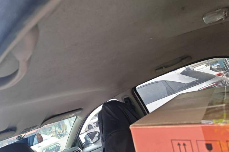 Used Peugeot 301 2014 1.6L Manual Comfort Edition Headliner