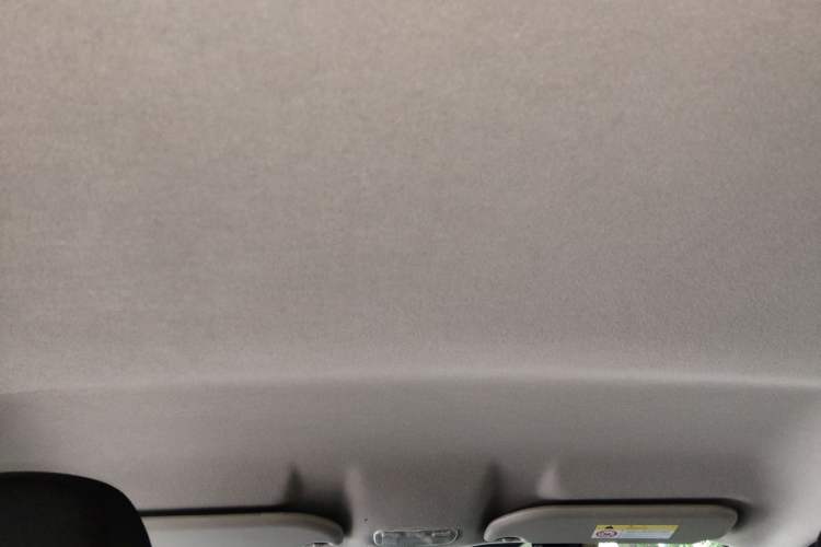 Used Peugeot 301 2014 1.6L Automatic Comfort Edition Headliner