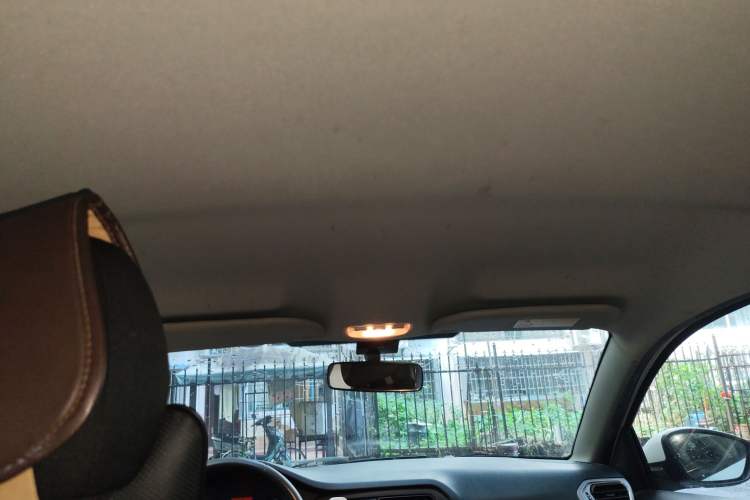 Used Peugeot 301 2014 1.6L Automatic Comfort Edition Headliner