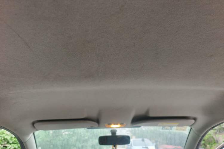 Used Peugeot 301 2014 1.6L Automatic Comfort Edition Headliner