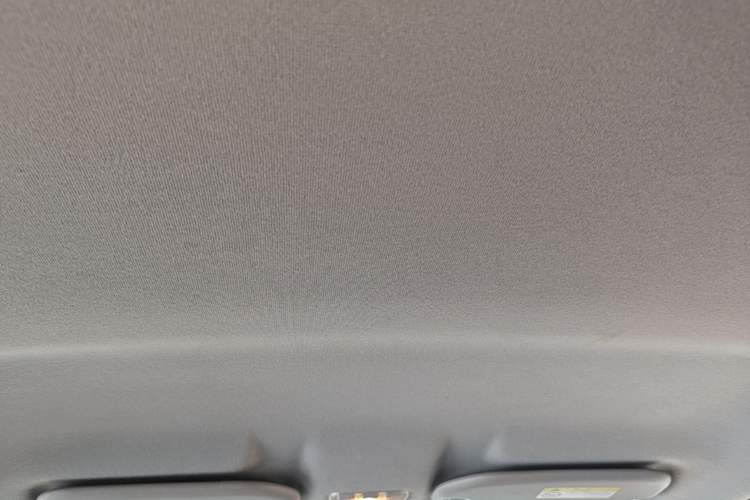 Used Peugeot 301 2014 1.6L Manual Comfort Edition Headliner