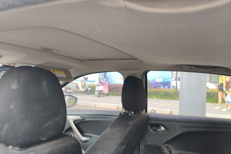 Used Peugeot 301 2014 1.6L Manual Luxury Edition Headliner
